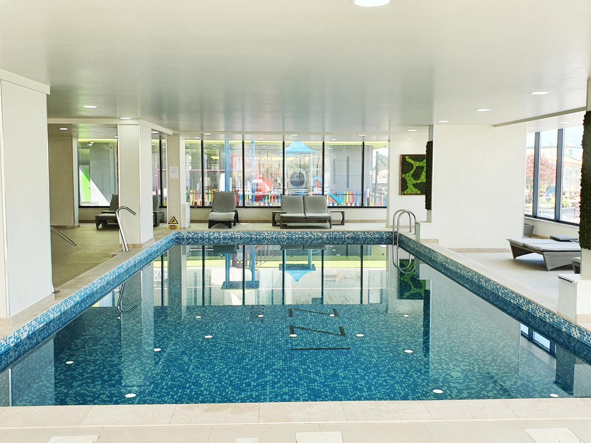 Purple Onyx - Pool & Spa Beach Resort Navodari Exterior photo