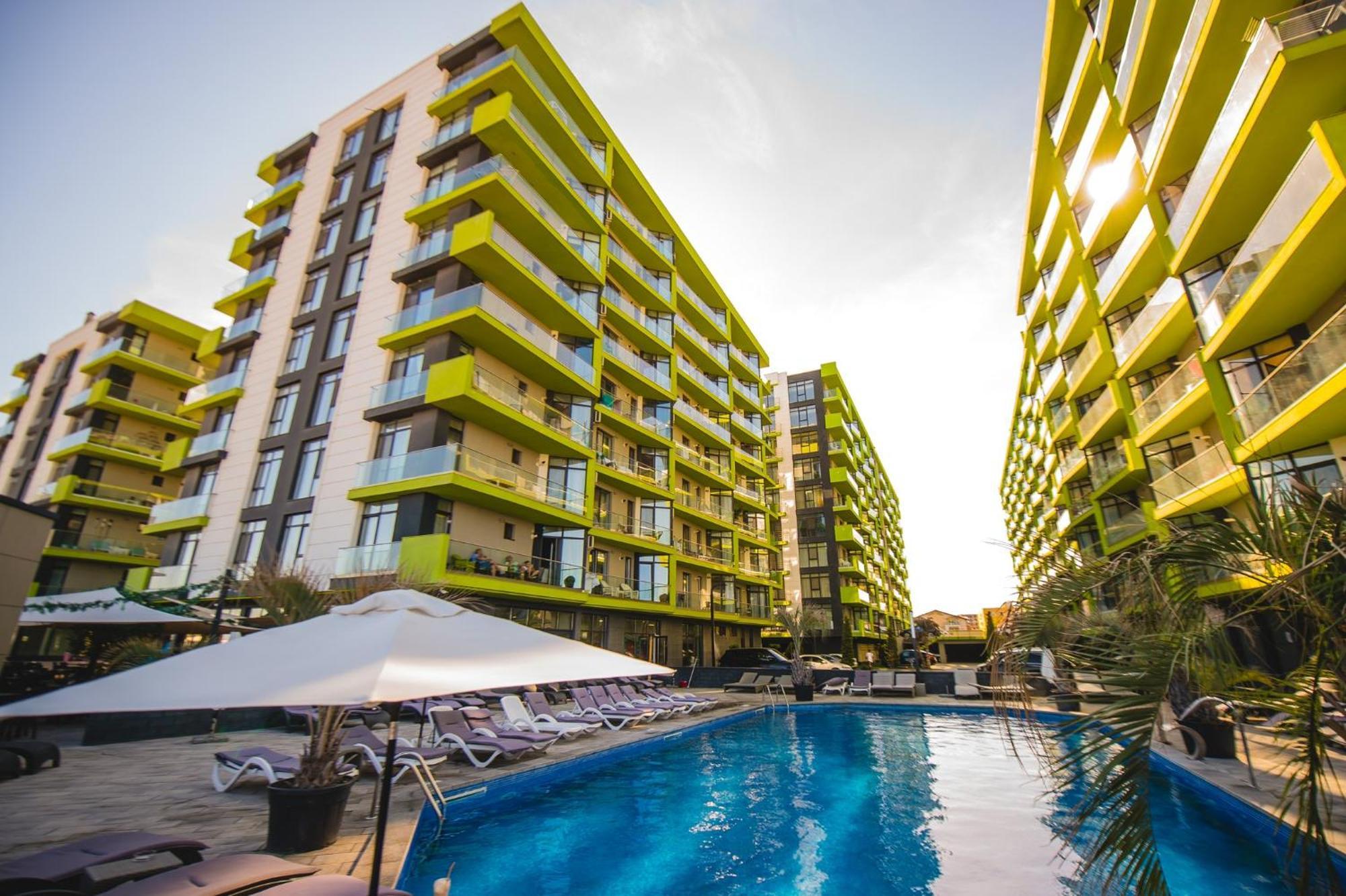 Purple Onyx - Pool & Spa Beach Resort Navodari Exterior photo