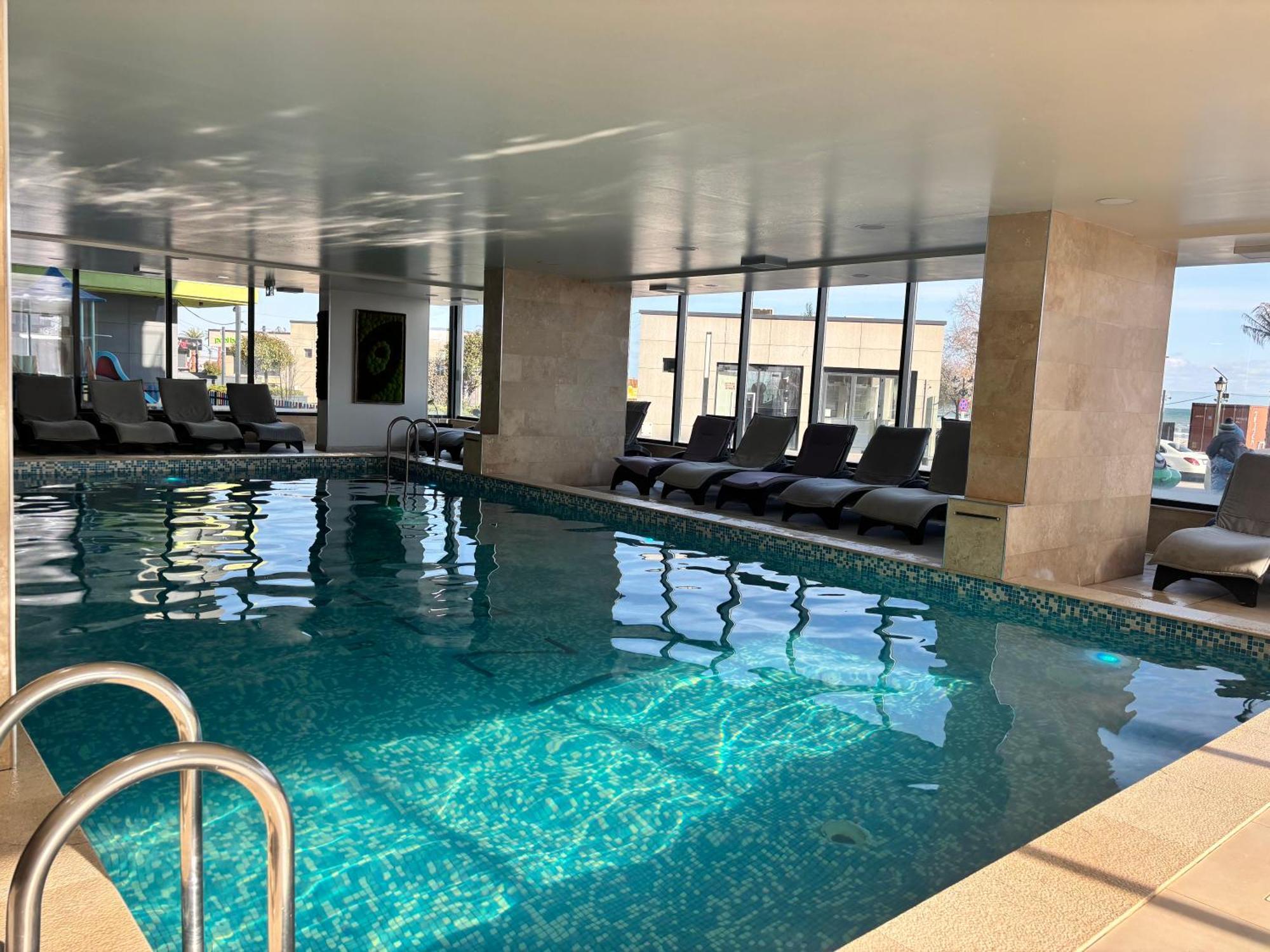 Purple Onyx - Pool & Spa Beach Resort Navodari Exterior photo